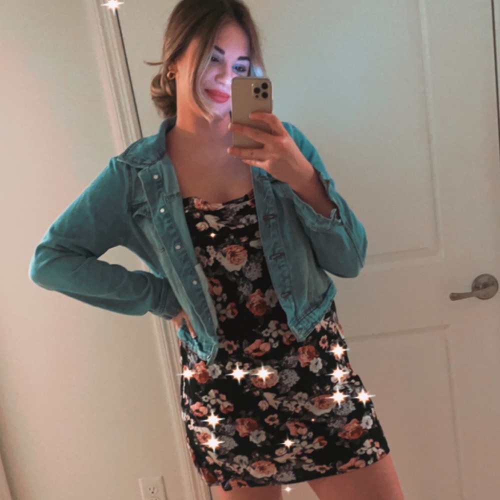 Meet your Posher, Kenzie